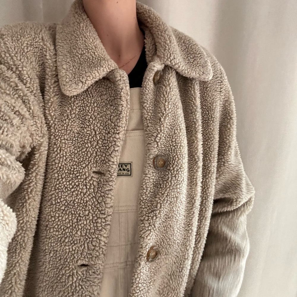 VINTAGE PETER PAN COLLAR SHERPA WARM FUZZY JACKET